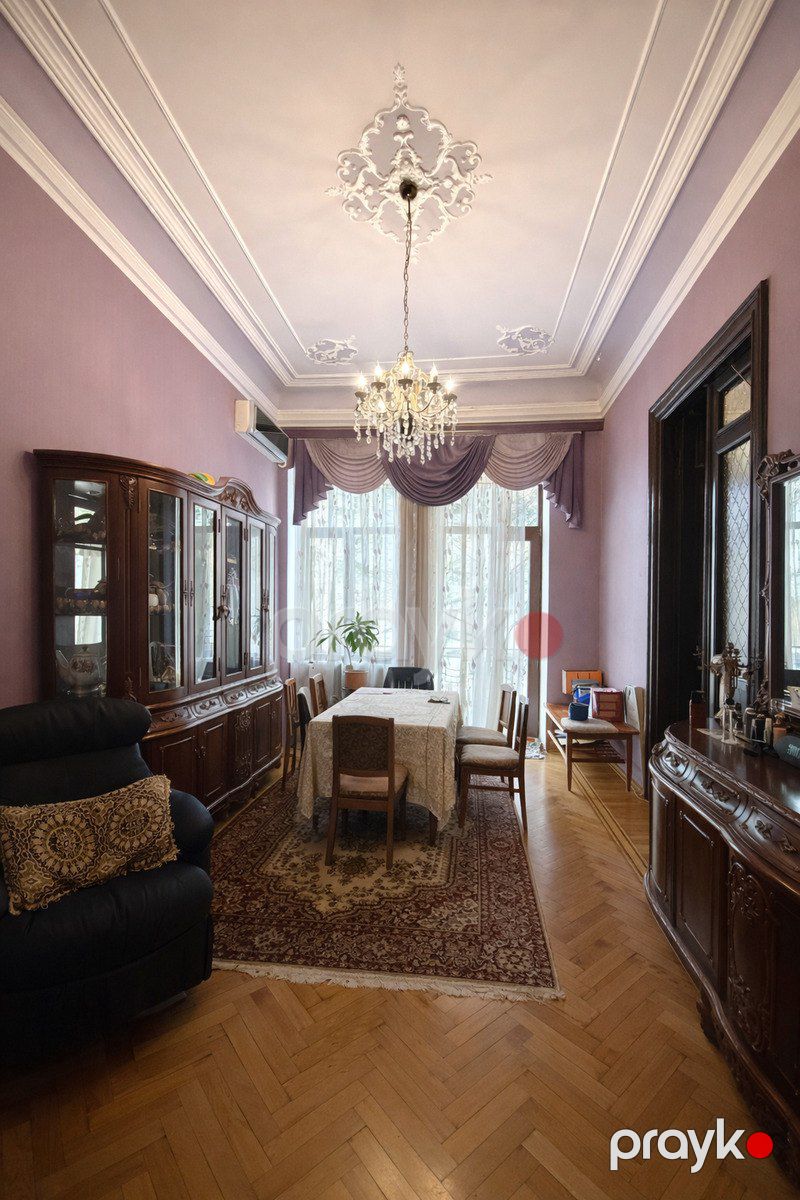 Satılır 5 otaqlı köhnə tikili 210 m² — Mənzil, Bakı (8)