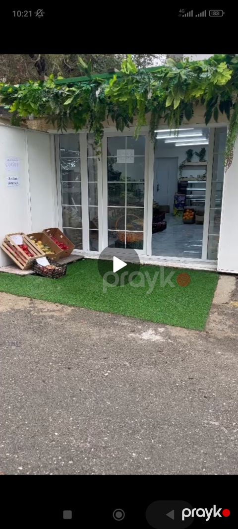 Məhsul/xidmət: Kiçik meyvə-tərəvəz dükanı (tam təchizatlı vitrin və — Bakı