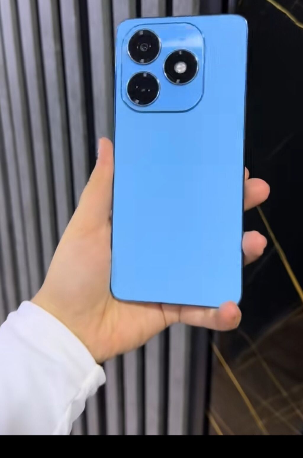 Salam her kese telfon Tecno spark20 di telfon ideladi her seyi isliyir — Digər smartfonlar, Bərdə