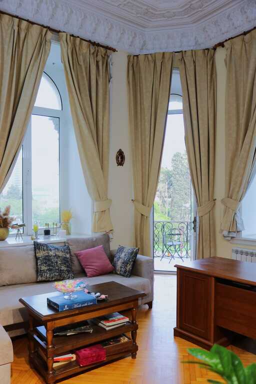 Satılır 6 otaqlı köhnə tikili 240 m² — Mənzil, Bakı (2)