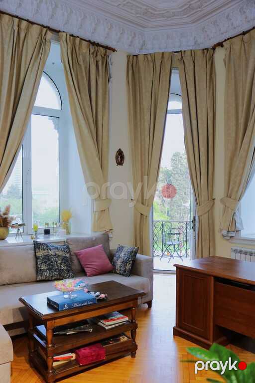 Satılır 6 otaqlı köhnə tikili 240 m² — Mənzil, Bakı (2)