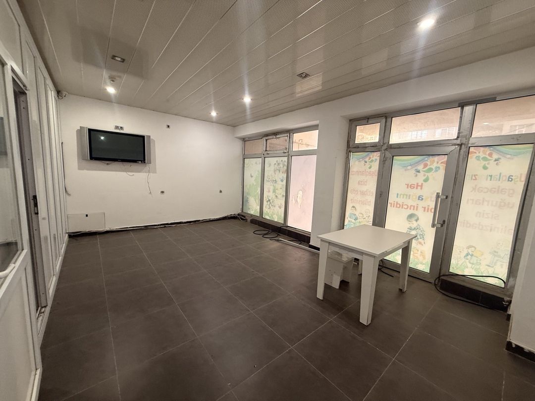 Satılır obyekt 150 m² — Əmlak, Bakı