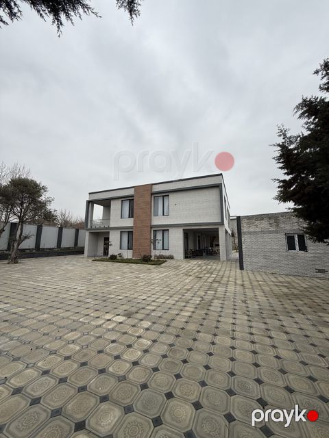 Satılır 5 otaqlı həyət evi/bağ evi 450 m²
