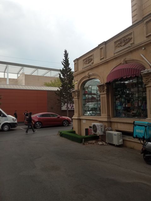 İcarəyə verilir obyekt 90 m² — Bakı
