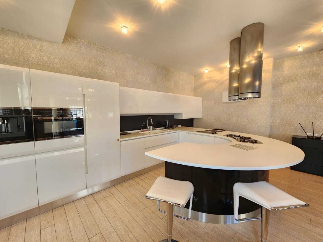 İcarəyə verilir 3 otaqlı yeni tikili 180 m² — Mənzil, Bakı (2)