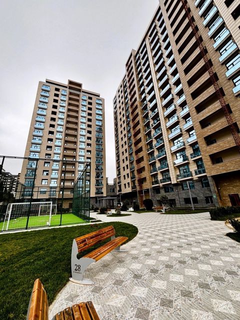 Satılır 2 otaqlı yeni tikili 83 m² — Bakı