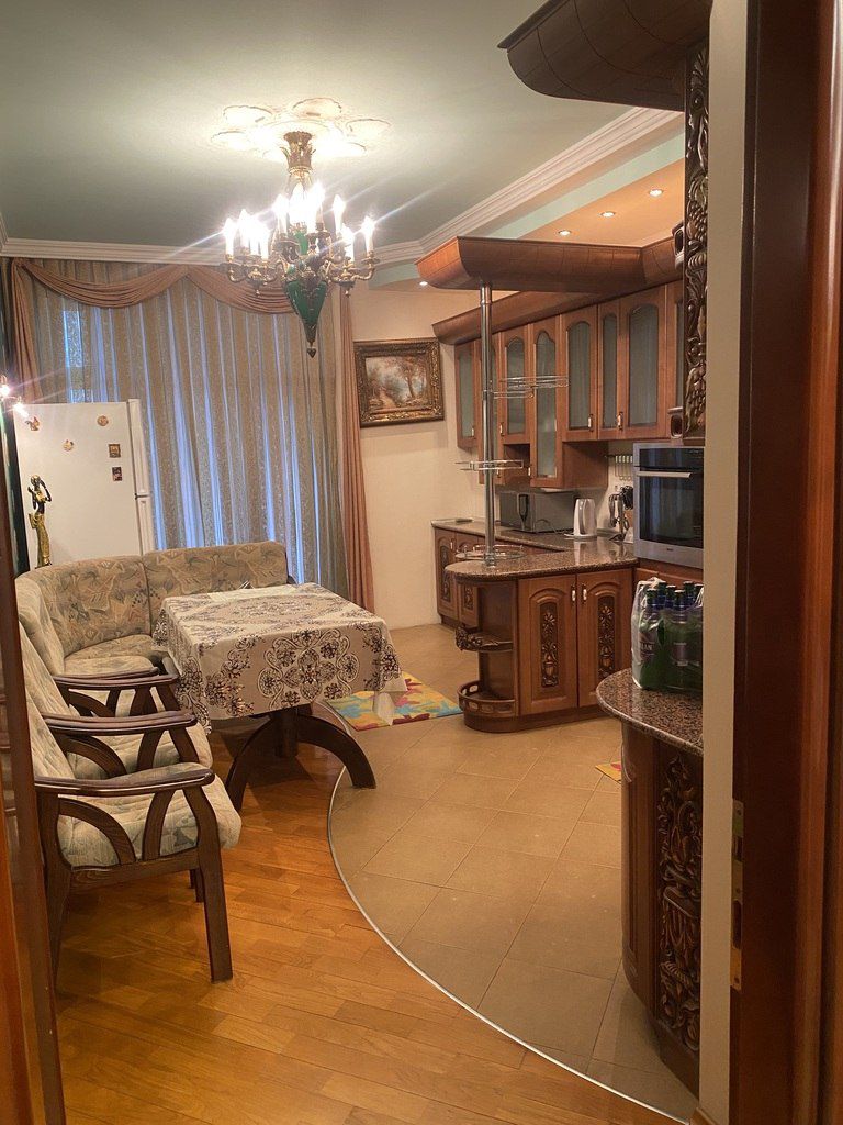İcarəyə verilir 4 otaqlı yeni tikili 225 m² — Mənzil, Bakı (11)