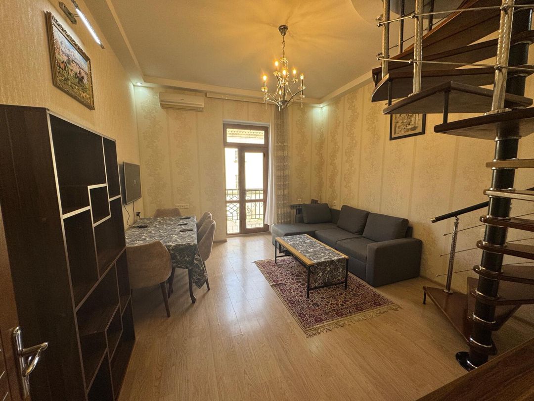 İcarəyə verilir 2 otaqlı köhnə tikili 80 m² — Mənzil, Bakı (2)