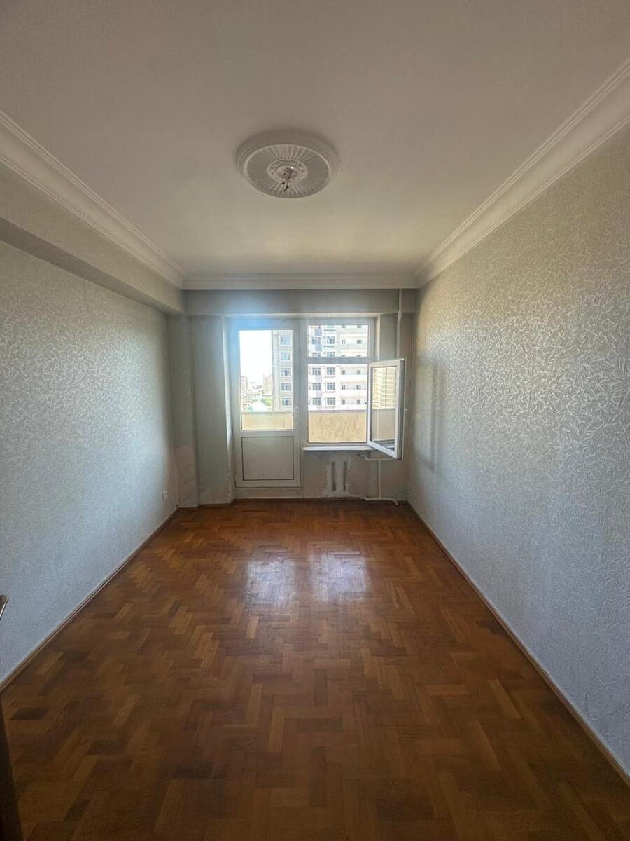 Satılır 5 otaqlı köhnə tikili 180 m² — Mənzil, Bakı (6)