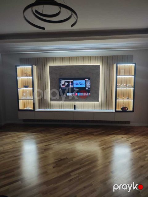 İcarəyə verilir 3 otaqlı yeni tikili 145 m²