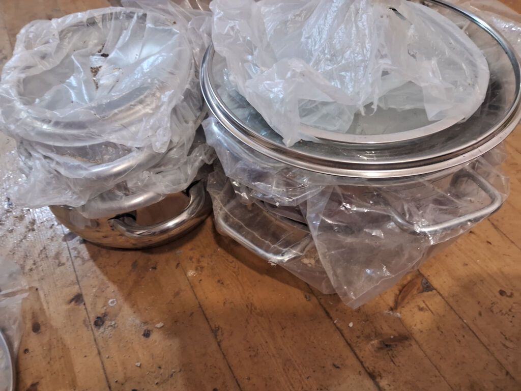 Paslanmayan poladdan çoxmərtəbəli yemək qabı (tiffin) dəsti — Məhsulların saxlanması, Bakı (2)