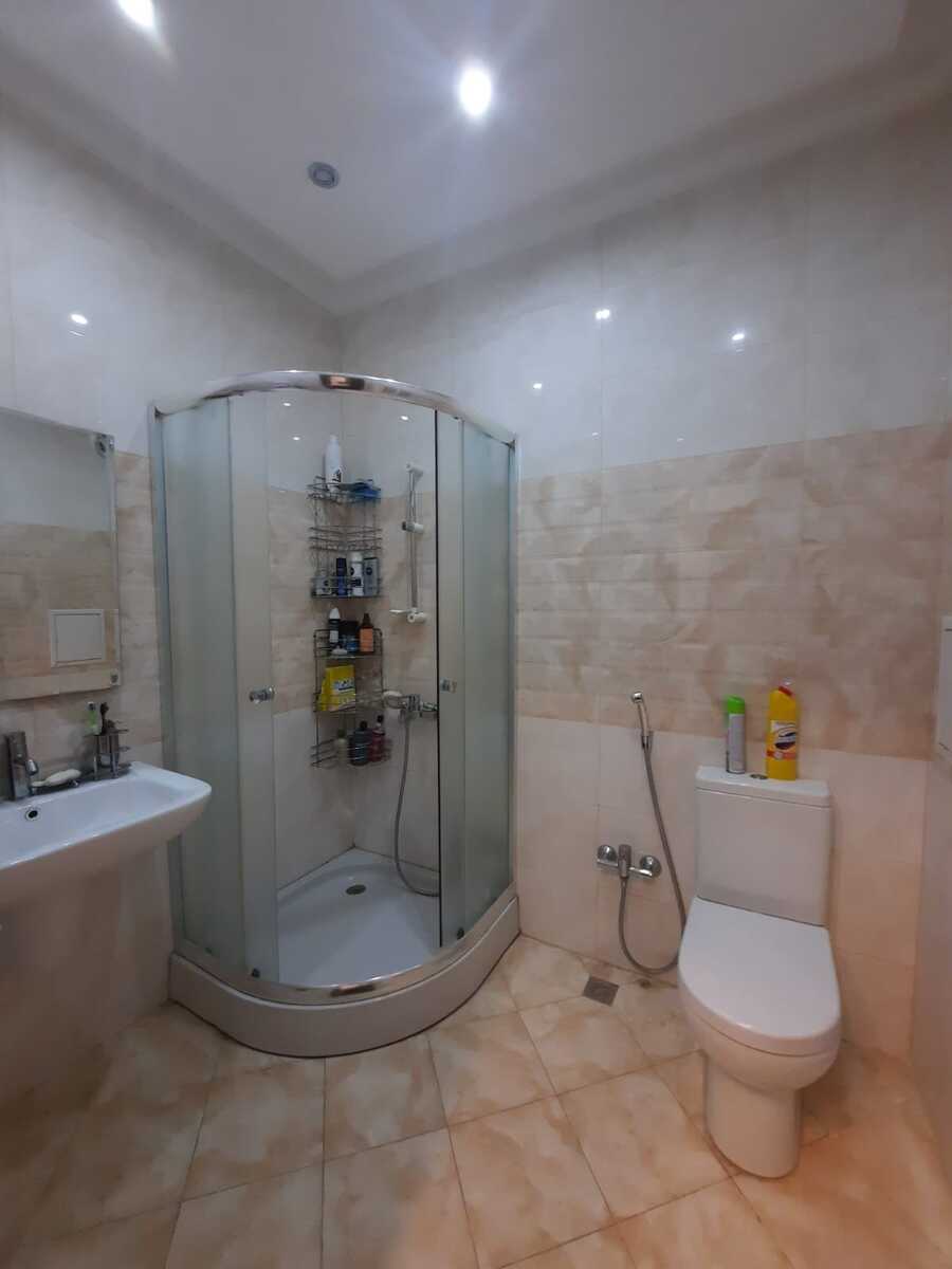İcarəyə verilir 3 otaqlı yeni tikili 130 m² — Mənzil, Bakı (11)