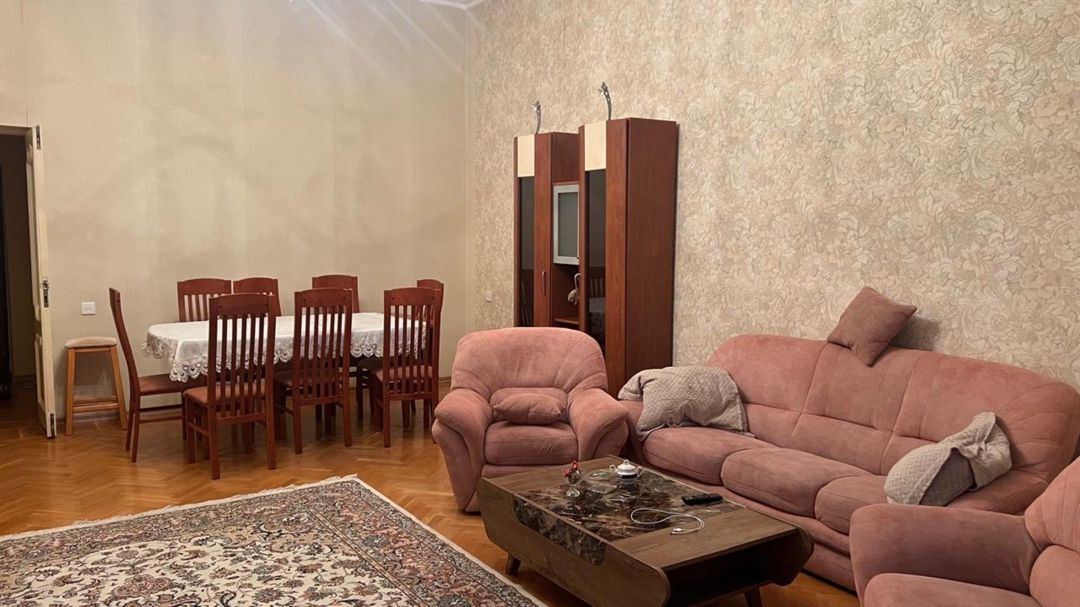 Satılır 3 otaqlı köhnə tikili 110 m² — Mənzil, Bakı (2)