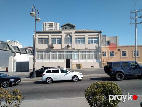 Satılır obyekt 650 m²