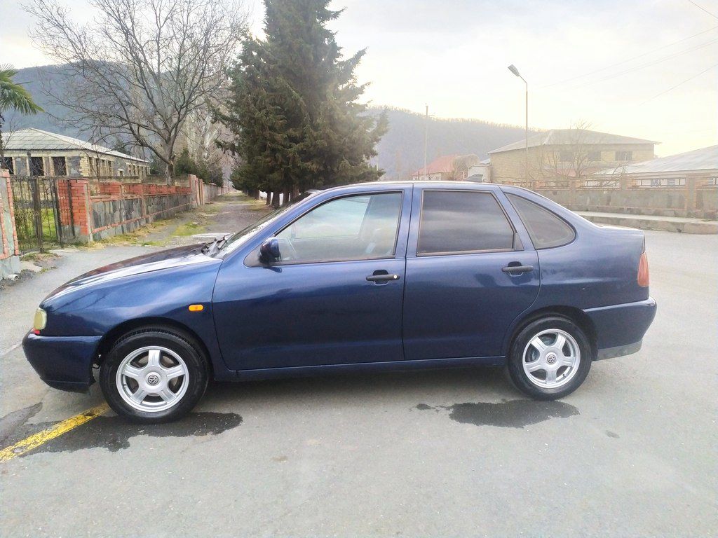 Volkswagen Polo, 1.6 L, 1997 il, 200 000 km — Avtomobillər, Qax (10)