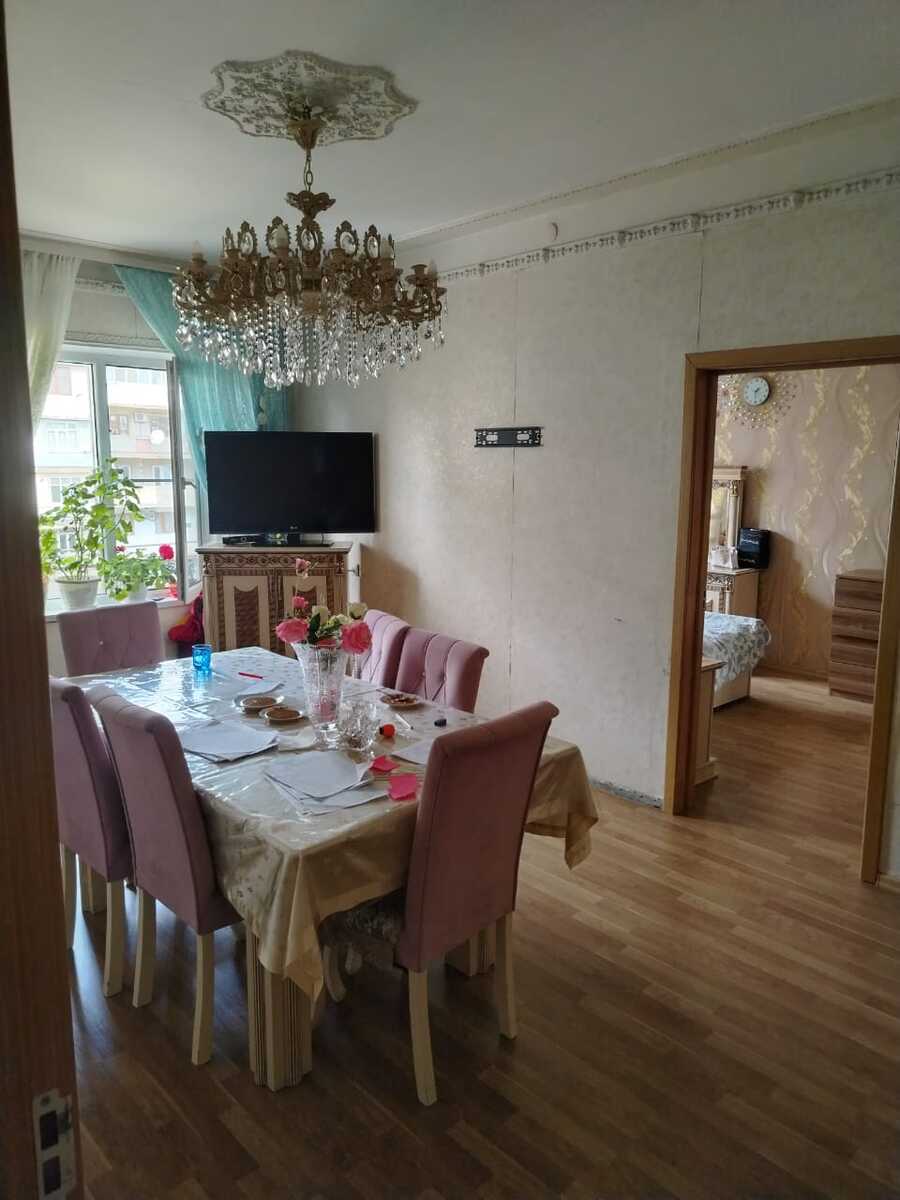 Satılır 5 otaqlı köhnə tikili 98.5 m² — Mənzil, Bakı (2)