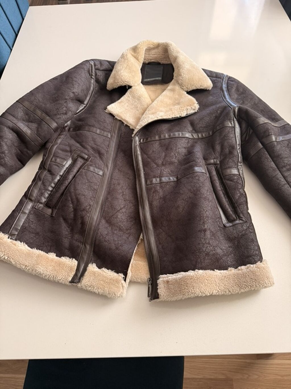 Kişi üçün qışlıq “aviator” stili kürklü gödəkçə. İsti, rahat və şəhər — Kurtkalar, Bakı (3)