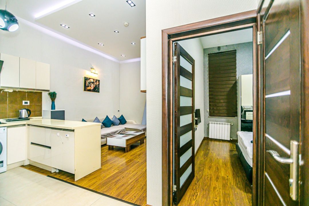 İcarəyə verilir 2 otaqlı köhnə tikili 70 m² — Mənzil, Bakı (2)