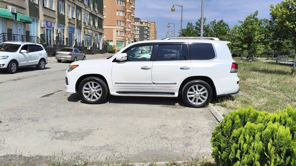 Lexus LX 570, 5.7 L, 2013 il, 148 000 km — Avtomobillər, Bakı (2)