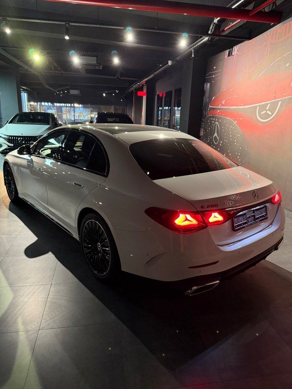 Mercedes E 350, 2.0 L, 2024 il, 5 300 km — Avtomobillər, Bakı (9)