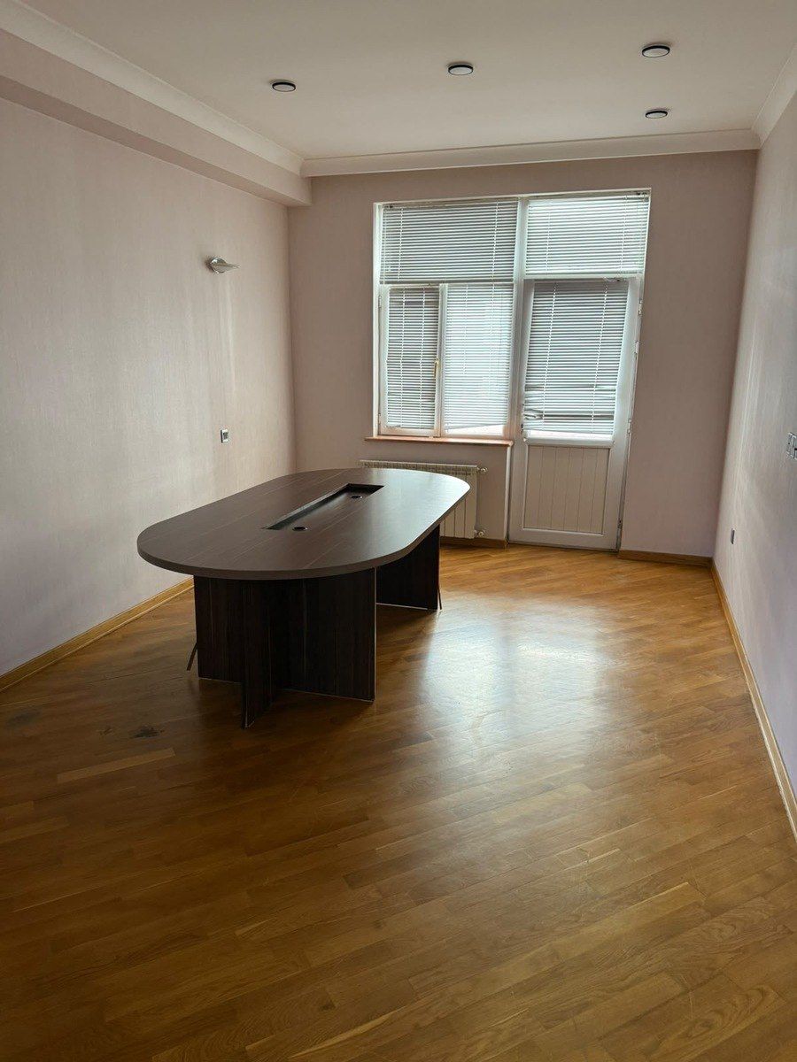 İcarəyə verilir 3 otaqlı ofis 157 m² — Ofis, Bakı (2)