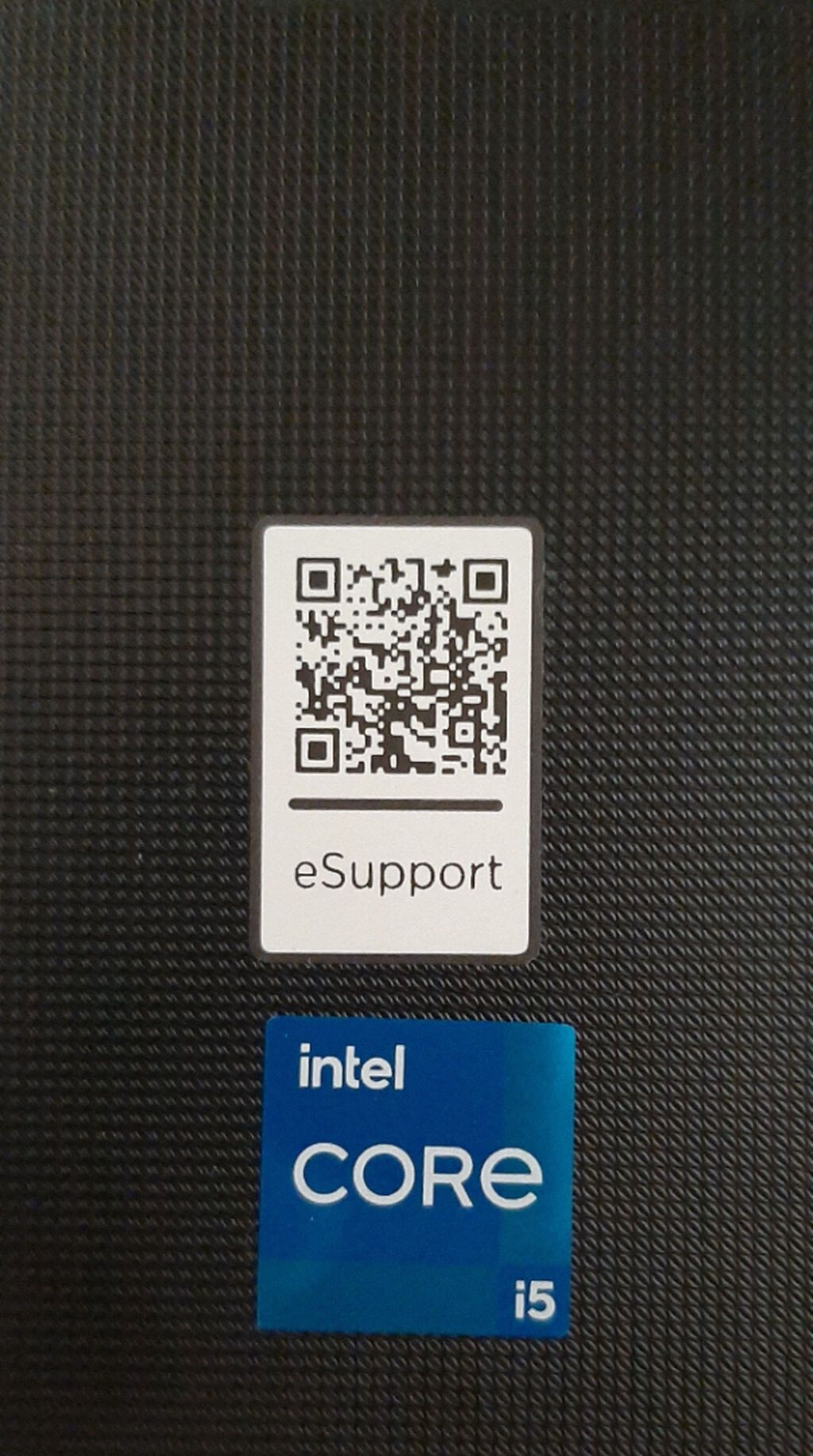 Lenovo noutbuk - Model xətti: Lenovo (şirkət loqolu və korpus — Lenovo, Gəncə (2)