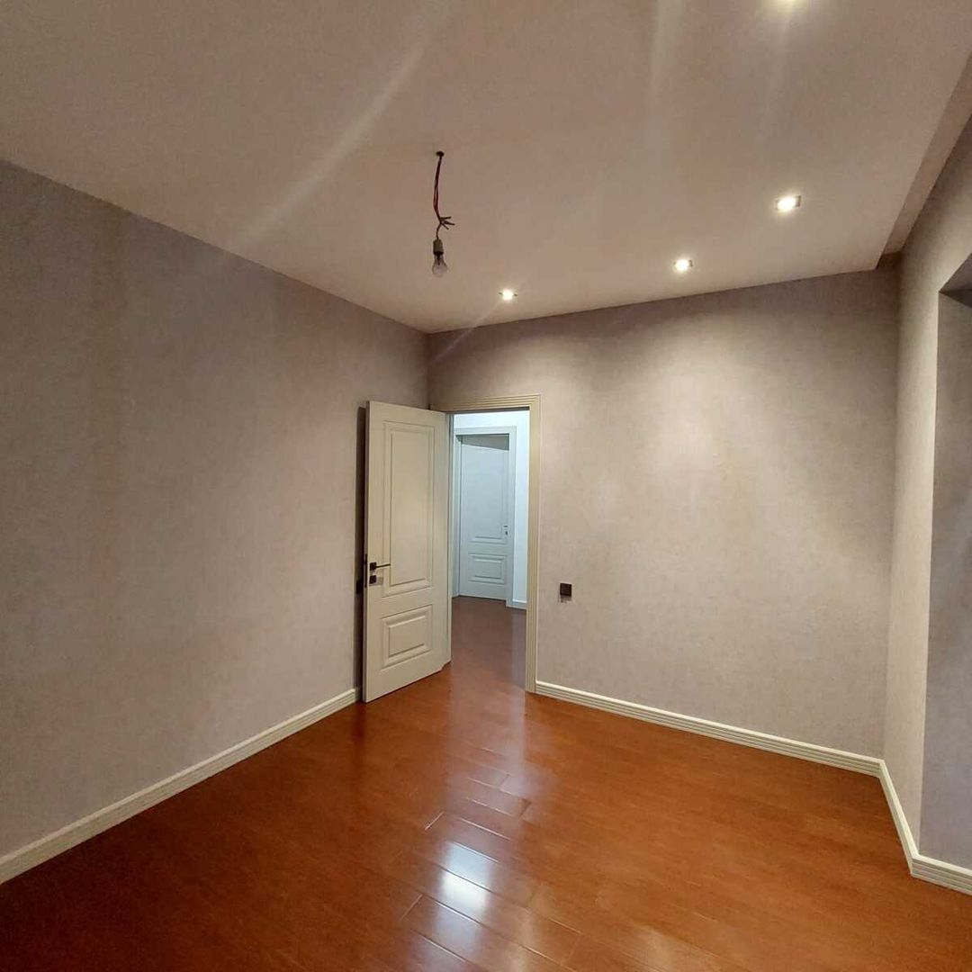 Satılır 4 otaqlı həyət evi/bağ evi 200 m² — Ev, villa, Bakı (11)