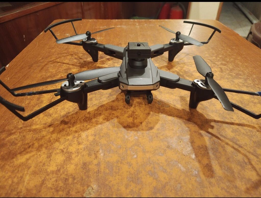 Dron satilir,oyuncaq dronnan sahv salmayin — Oyuncaqlar, Bakı (2)