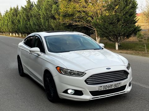 "Ford Fusion, 2016 il" icarəsi — Bakı