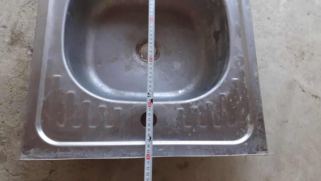 İşlənmiş Mətbəx çanağı, Dəmir — Mətbəx lavabolarında, Bakı (2)