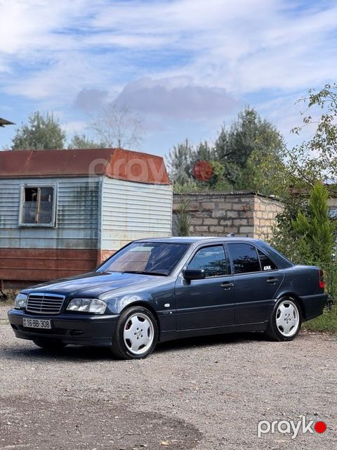 Mercedes C 180, 1.8 L, 1998 il, 296 000 km