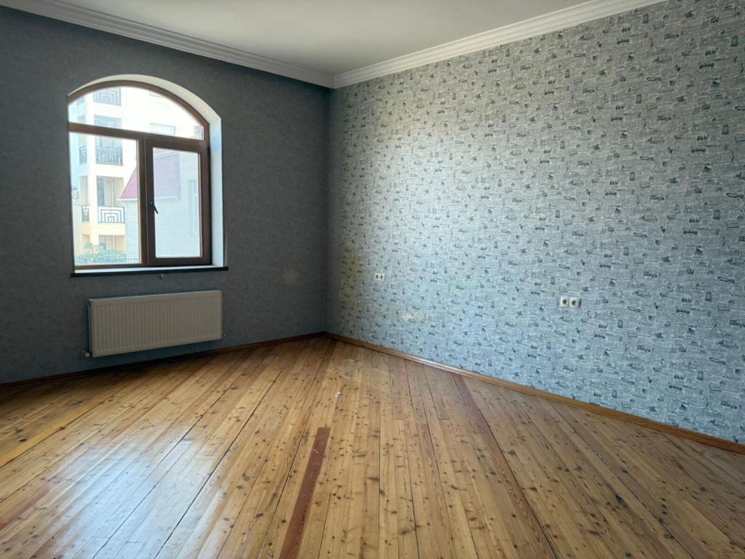 Satılır 5 otaqlı həyət evi/bağ evi 300 m² — Ev, villa, Bakı (8)