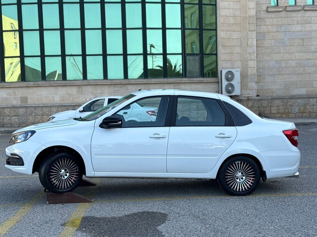 Lada (VAZ) Granta, 1.6 L, 2024 il, 76 250 km — Avtomobillər, Bakı (9)