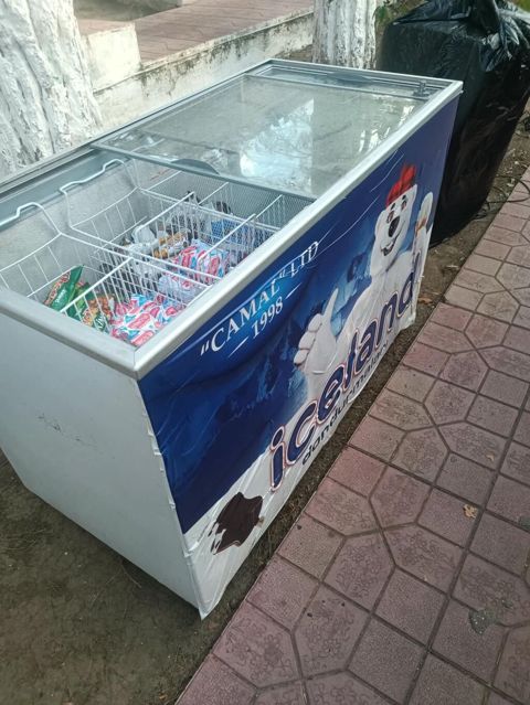 Ugur dondurucu 450 manat.400 ltr.Unvan Bileceri.SH z — Mehdiabad