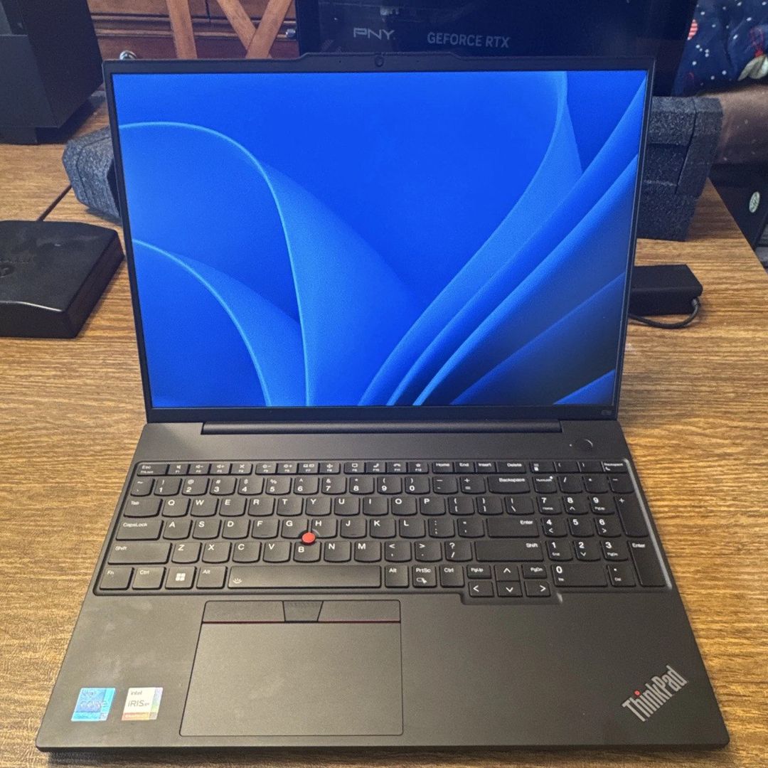 Noutbuk Lenovo ThinkPad E16 Gen 1 — Noutbuklar, Bakı (2)