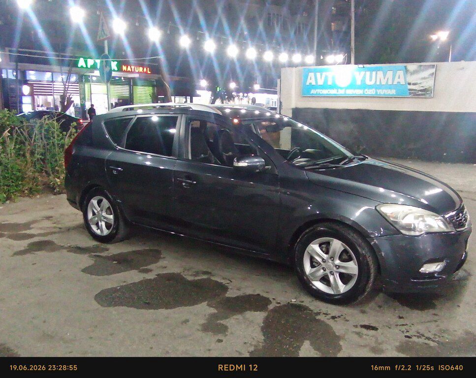 Kia Ceed SW, 1.6 L, 2011 il, 315 000 km — Avtomobillər, Bakı (8)