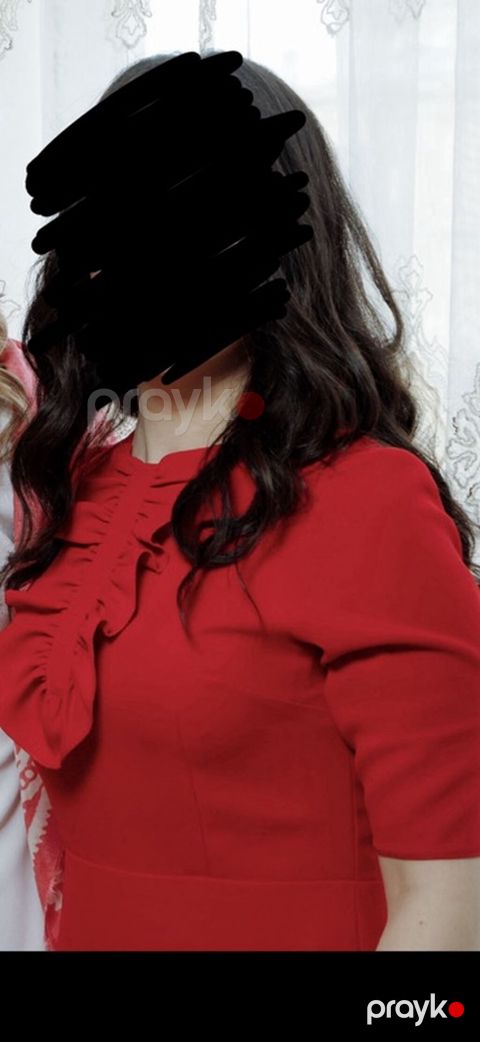 Qırmızı qadın donu - Model: midi uzunluqlu, bədənə yüngül oturan — Bakı