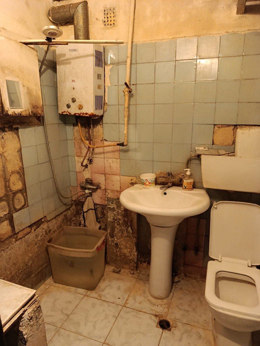 Satılır 2 otaqlı köhnə tikili 55 m² — Mənzil, Bakı (4)