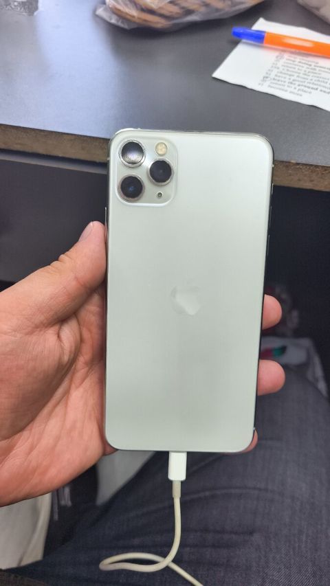 Apple iPhone 11 Pro Max Silver 64GB/4GB — Bakı