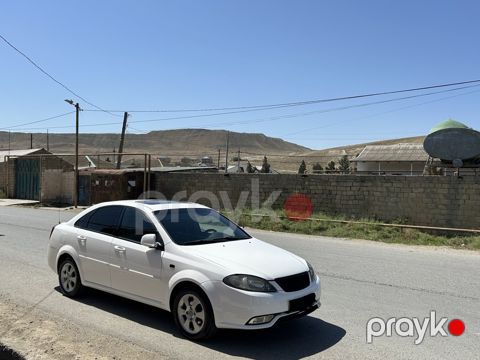 Daewoo Gentra, 1.5 L, 2014 il, 300 000 km