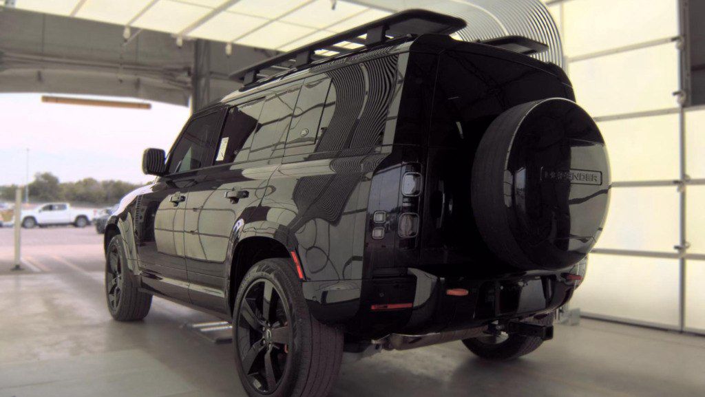 Land Rover Defender, 3.0 L, 2023 il, 111 045 km — Avtomobillər (7)