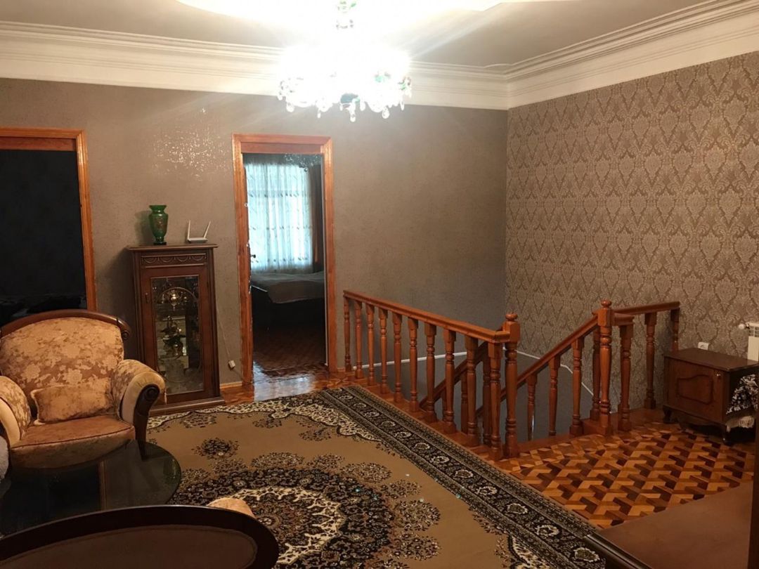 Villa, Məmməd Araz küç — Ev, villa, Bakı (10)