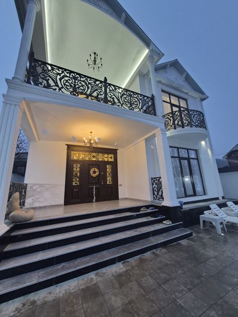 İcarəyə verilir 6 otaqlı həyət evi/bağ evi 250 m² — Qəbələ
