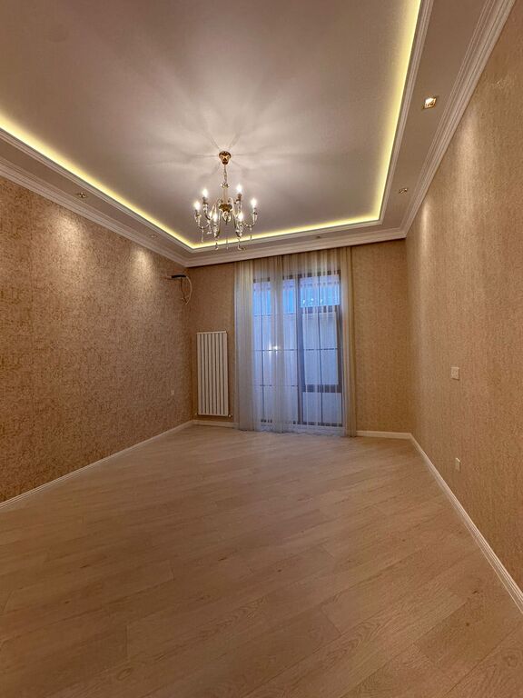 Satılır 4 otaqlı həyət evi/bağ evi 250 m² — Ev, villa, Bakı (12)