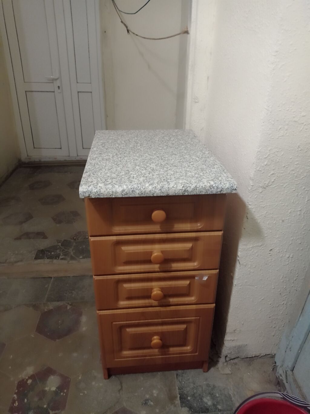 Mətbəx üçün çekmeçəli dolab - Material: ağcaqayın tonlarında laminat — Mətbəx mobilyası, Bakı (3)