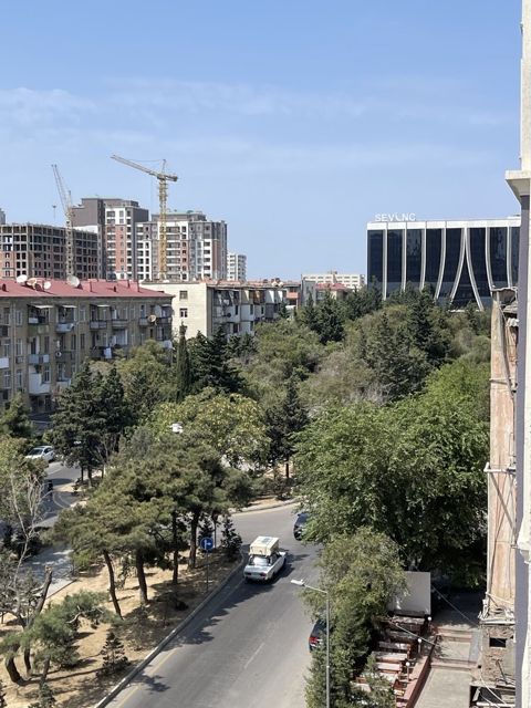 Satılır 2 otaqlı yeni tikili 62.5 m² — Bakı