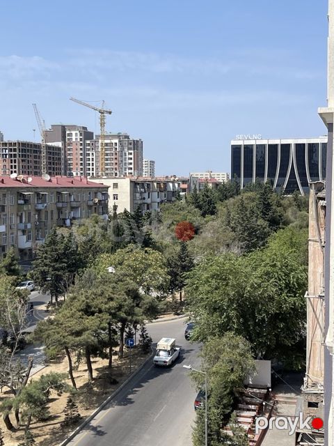 Satılır 2 otaqlı yeni tikili 62.5 m²