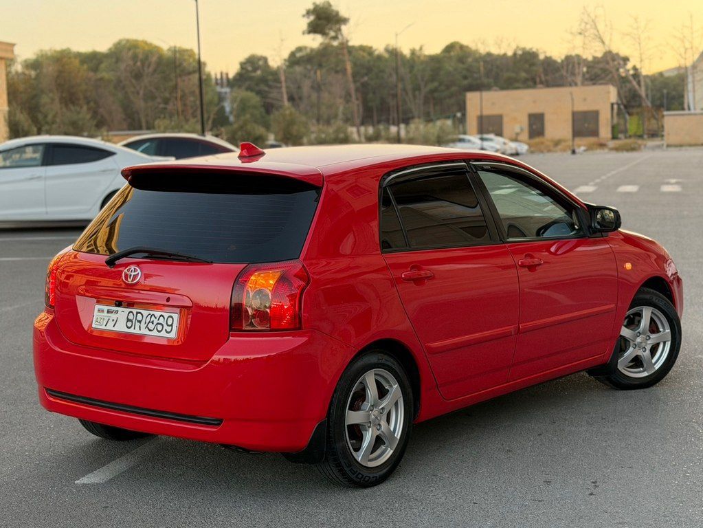 Toyota Corolla, 1.4 L, 2005 il, 324 000 km — Avtomobillər, Bakı (4)