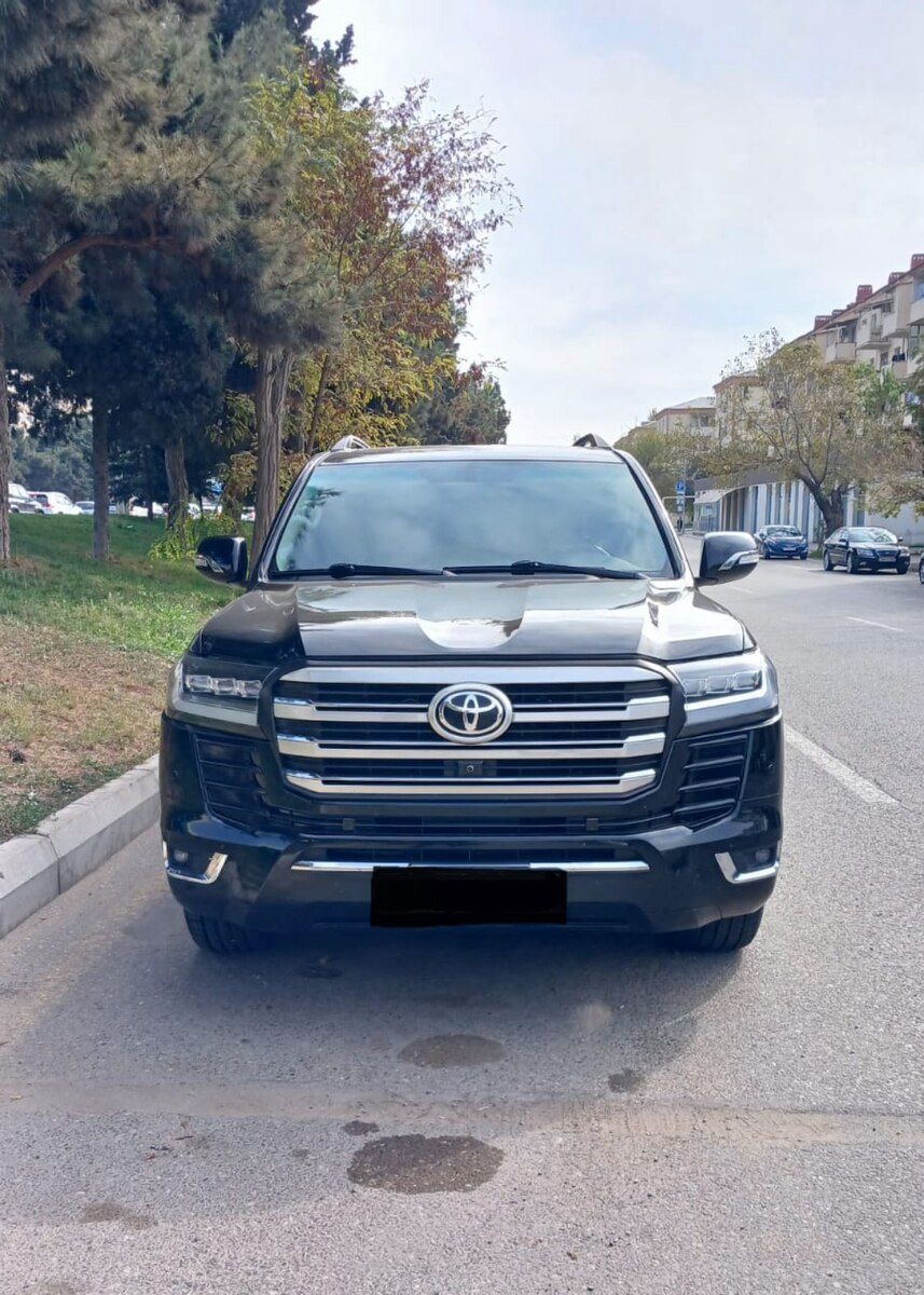 Toyota Land Cruiser 300 icarəsi — Avtomobil icarəsi, Bakı (3)