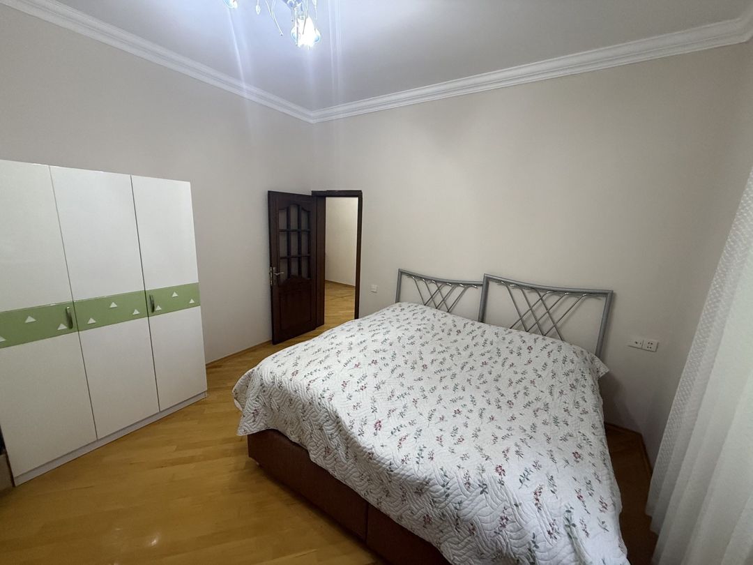 İcarəyə verilir 4 otaqlı həyət evi/bağ evi 240 m² — Ev, villa, Bakı (10)